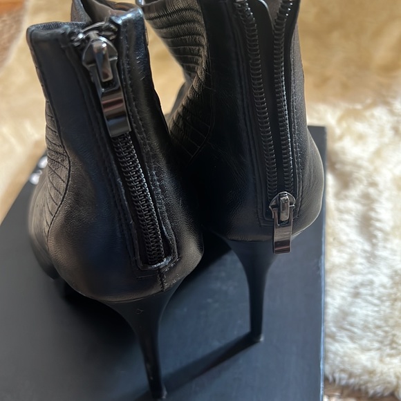 Levity open toe, heeled booties - Picture 5 of 9